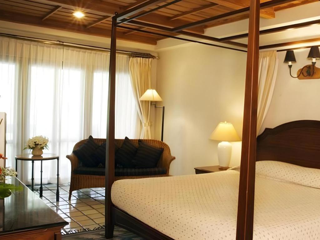 View And Golf Club Hotel 4*